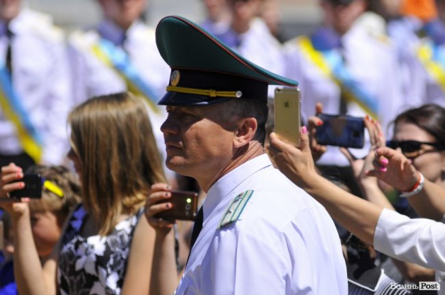 Фото випускного у військовому ліцеї в Луцьку