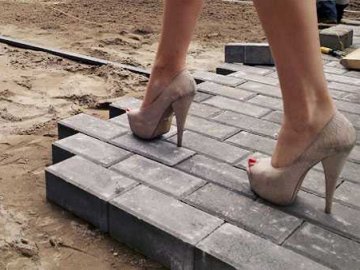 «Тут дєлаєм, а тут нє дєлаєм», – депутат про ремонти доріг у Луцьку