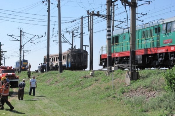 На Запоріжжі горіла електричка. ФОТО