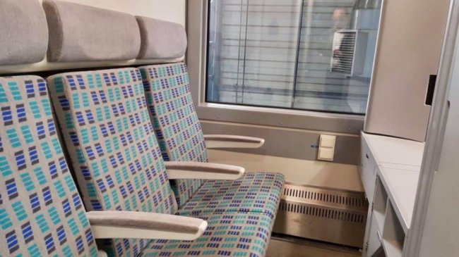 «Укрзалізниця» презентувала нові вагони з душем в кожному купе