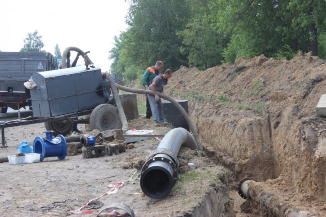 У Нововолинську проводять капітальну реконструкцію водопроводу. ФОТО