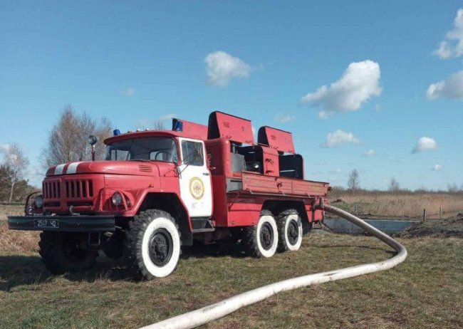 На Волині третій день гасять пожежу на торф’янику