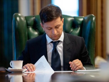 Петиція про відставку Зеленського менш як за добу набрала необхідних 25 тисяч голосів
