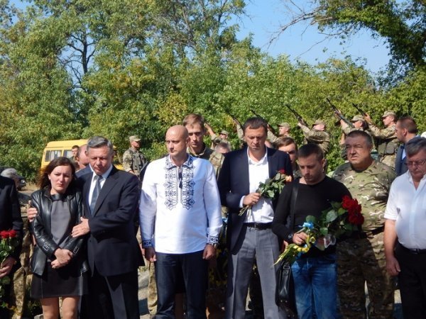 Делегація з Луцька відвідала лучан та волинян, які служать в зоні АТО. ФОТО