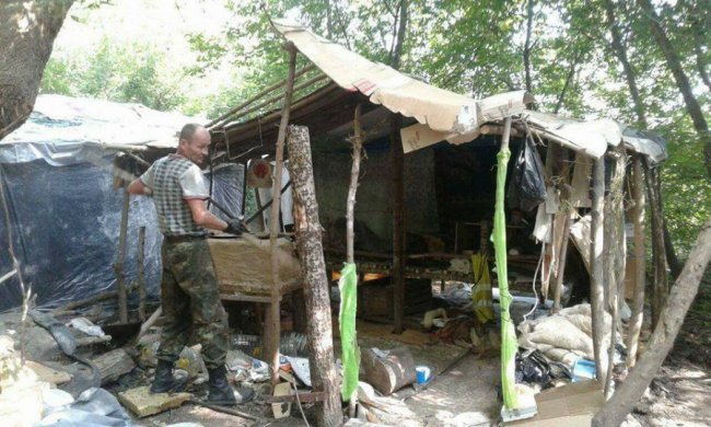 На березі Стиру у Луцьку знесли «квартал халабуд». ФОТО