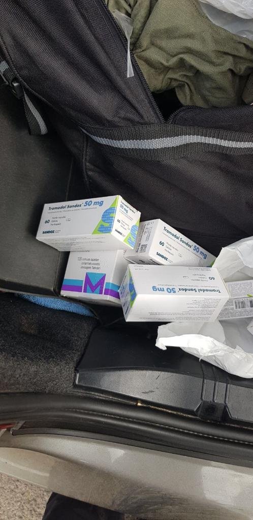 На «Ягодині» у водія вантажівки, який їхав з Польщі, знайшли наркотики. ФОТО