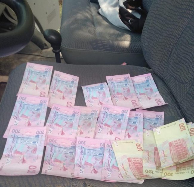 На Волині затримали поліцейських, які брали хабарі. ФОТО