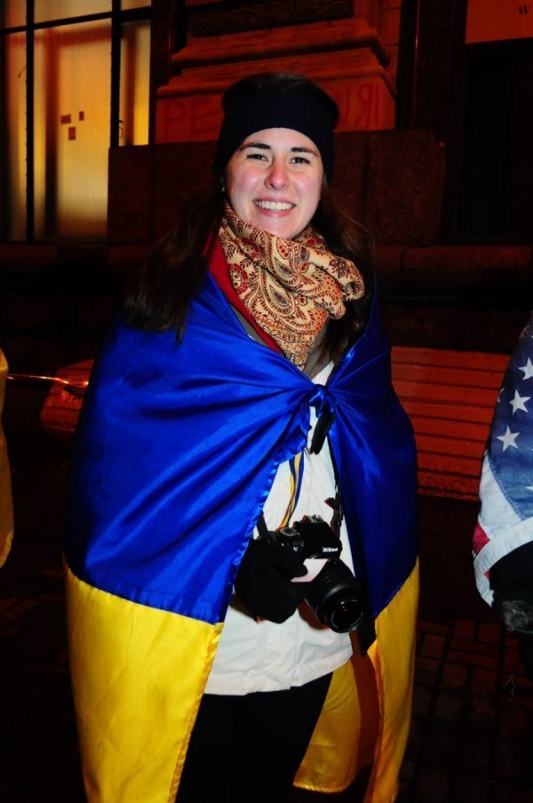 Красуні Євромайдану. ФОТО