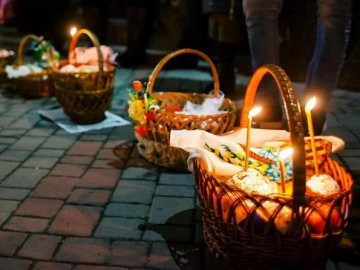 На Великдень на Волині дозволили перебувати у церкві під час комендантської години