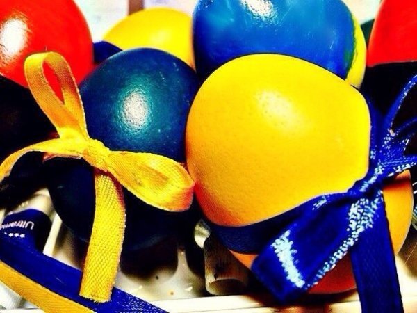 Патріотичні писанки українців. ФОТО