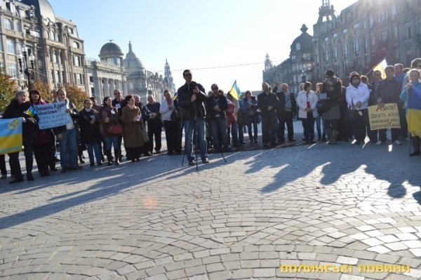 Лучанин - один з організаторів Євромайдану в Португалії. ФОТО