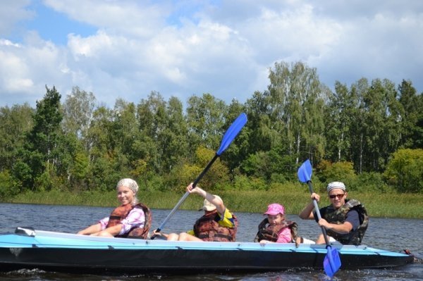 На байдарці - поліськими джунглями*.