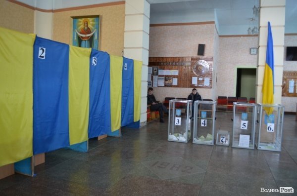 Волиняни не поспішають йти на вибори. ФОТО