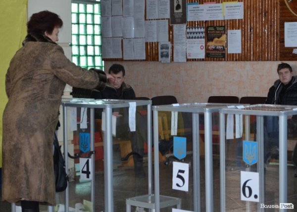 Волиняни не поспішають йти на вибори. ФОТО