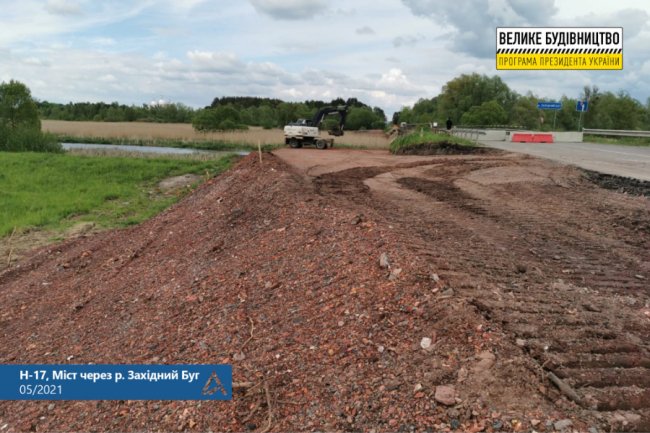 Що зараз із обваленим мостом на трасі Львів-Луцьк. ФОТО