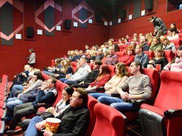 У «PremierCity» відбувся допрем'єрний показ військової комедії «Наші котики». ФОТО