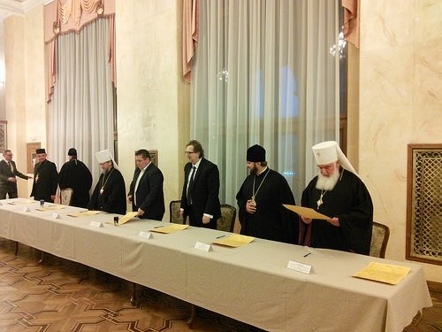 У Рівному різні конфесії підписали Меморандум про єдину Українську помісну церкву. ФОТО