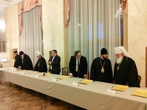 У Рівному різні конфесії підписали Меморандум про єдину Українську помісну церкву. ФОТО