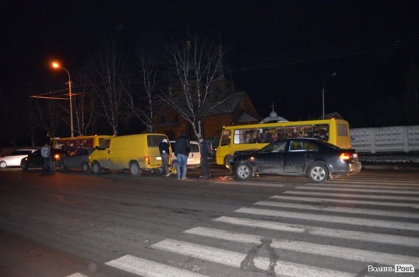 У Луцьку в ДТП - чотири авто. ФОТО