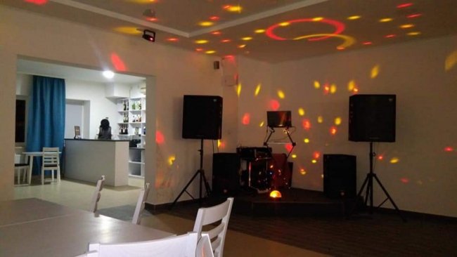 Показали зсередини кафе, яке відкрили замість «Космосу». ФОТО