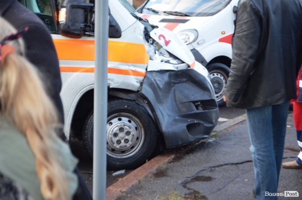 У Луцьку аварія. Винних нема. ФОТО