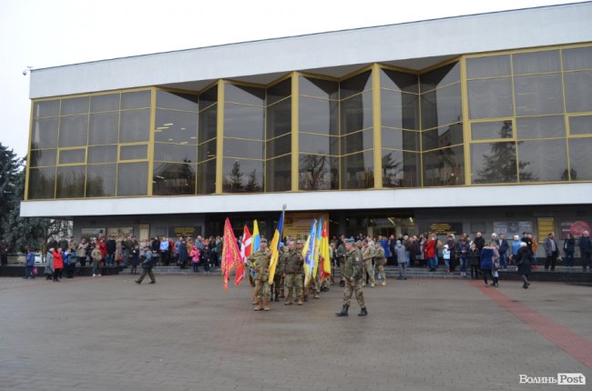 Герої завжди з нами: у Луцьку вшанували загиблих в російсько-українській війні. ФОТО