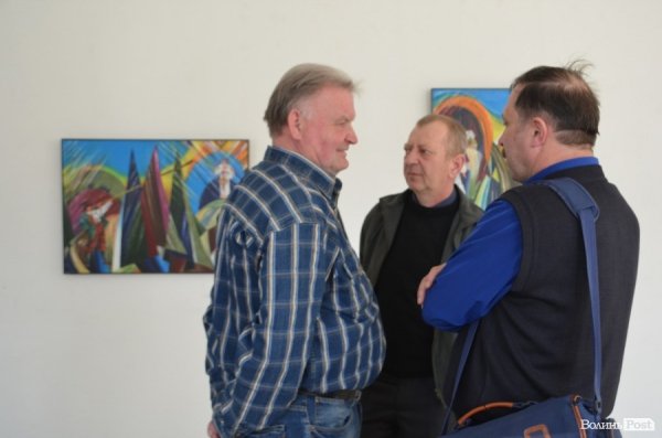 Коли полотна танцюють: у Луцьку відкрили виставку картин «в чотири руки». ФОТО