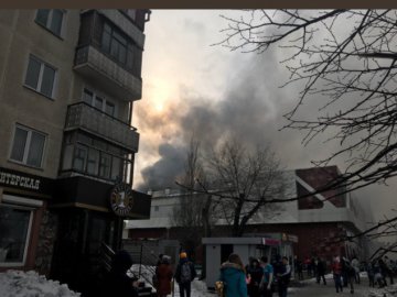 У Росії сталася жахлива пожежа у торговому центрі: загинули діти. ВІДЕО