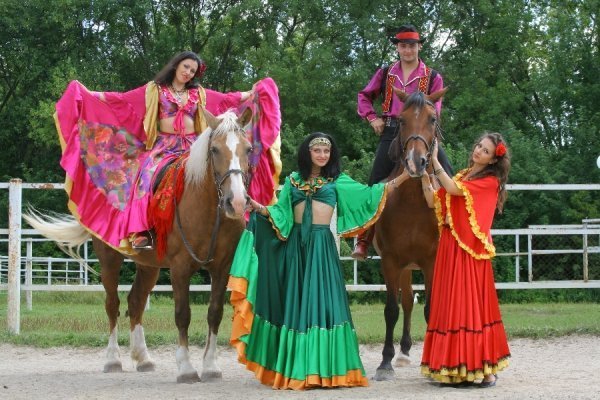 Танцювальний Луцьк: шоу-балет «LAVITA» 