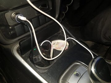 На Волині водій маршрутки залишив хабар в авто патрульних