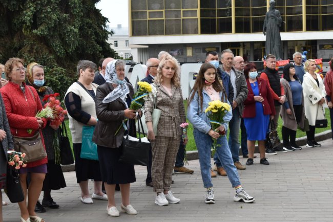 У Луцьку вшанували пам'ять загиблих на Сході військових. ФОТО