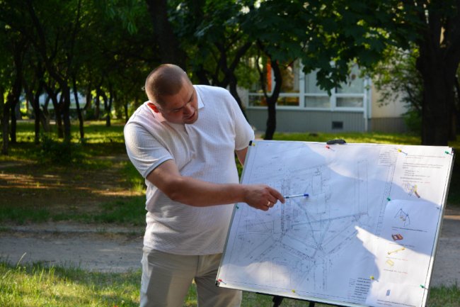 Нові паркомісця, LED-освітлення та дитячий майданчик: відремонтують один з найгірших дворів Луцька