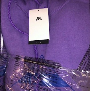 Через «Ягодин» під виглядом гуманітарки намагались ввезти спортивний одяг вартістю понад 1, 5 мільйона гривень