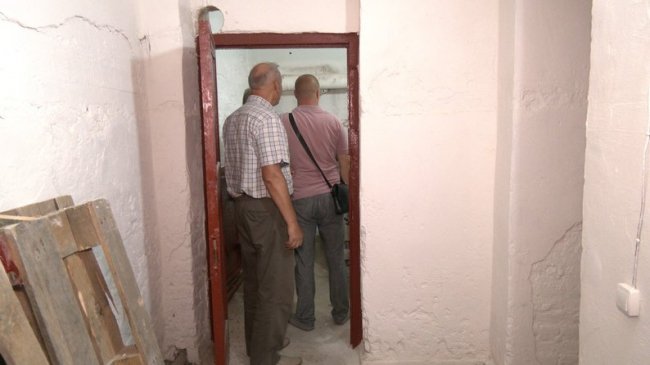 Луцькрада передала на баланс ЖКП 11 укриттів і зобов'язала їх відремонтувати: у якому стані приміщення