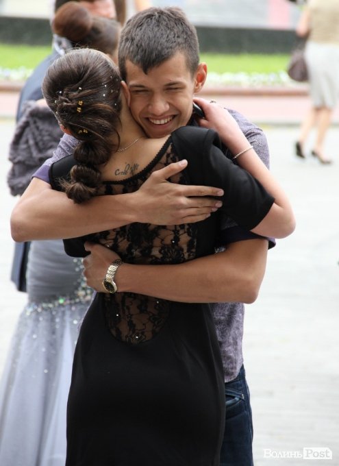 Луцьк відгуляв шкільні випускні. ФОТО