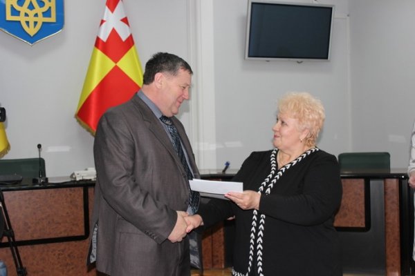 У Луцьку працівникам житлово-комунального господарства вручили грамоти. ФОТО