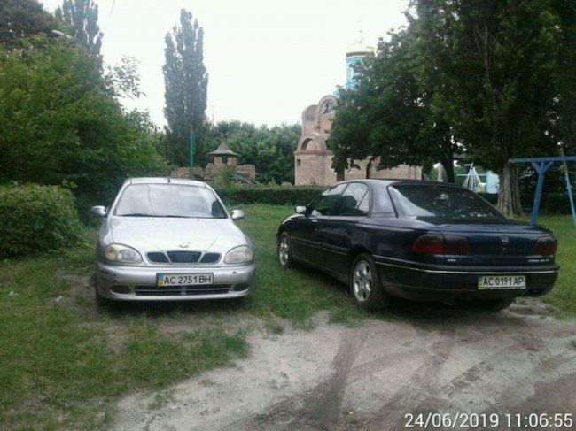 У Луцьку муніципали карали «автохамів». ФОТО