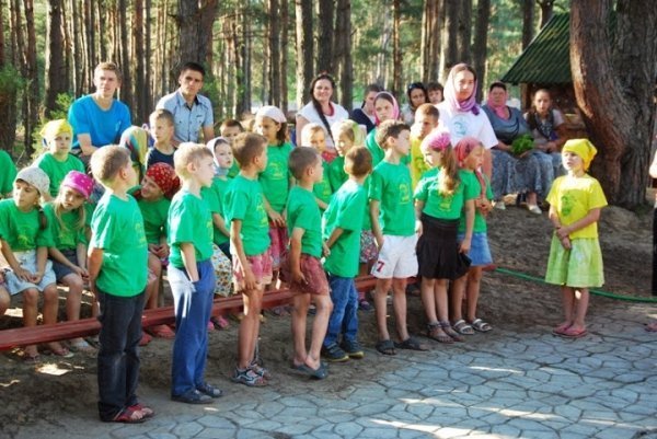 Як діти відпочивають у православному таборі на Волині. ФОТО