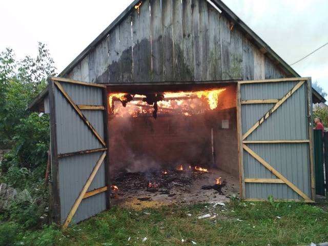 У Любешеві у господарській споруді сталася пожежа. ФОТО