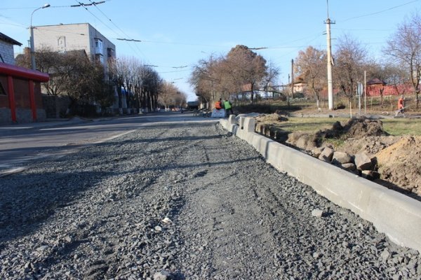 Як ремонтують луцькі дороги. ФОТО