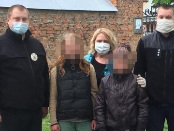 Старша – втекла з дому: на Волині у матері вилучили двох доньок. ФОТО