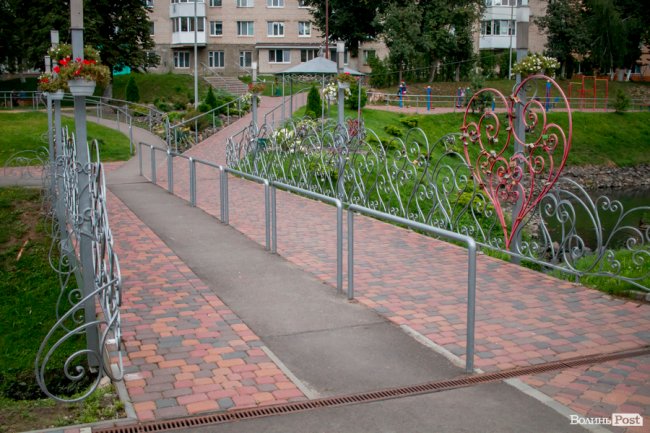 Міст закоханих у «Сіті Парку» 