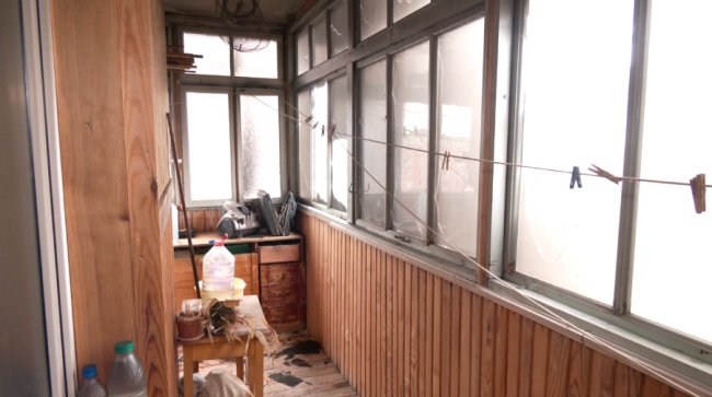 «Будинок затрясся»: що кажуть жителі будинків у Луцьку, які постраждали від атаки «шахеда»