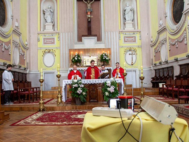 У костелі в Луцьку католики відзначили престольний празник. ФОТО
