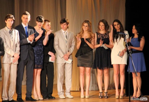 Луцьк відгуляв шкільні випускні. ФОТО