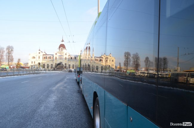 Чим особливі еко-автобуси, які курсуватимуть Луцьком з 1 грудня. ФОТО