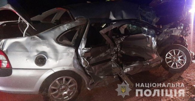 Автівка перетворилася на брухт: у ДТП на Рівненщині постраждали волиняни. ФОТО