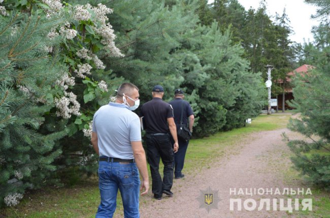На Світязі перевіряли бази відпочинку на дотримання вимог карантину. ФОТО