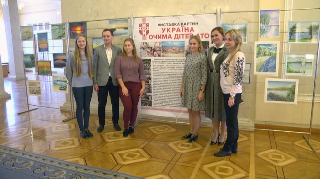 Картини дітей-художників з Луганщини про Волинь представили  у Верховній Раді. ФОТО. ВІДЕО 