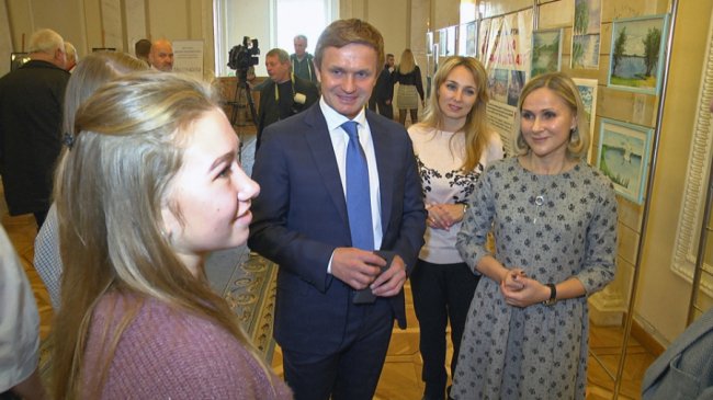Картини дітей-художників з Луганщини про Волинь представили  у Верховній Раді. ФОТО. ВІДЕО 